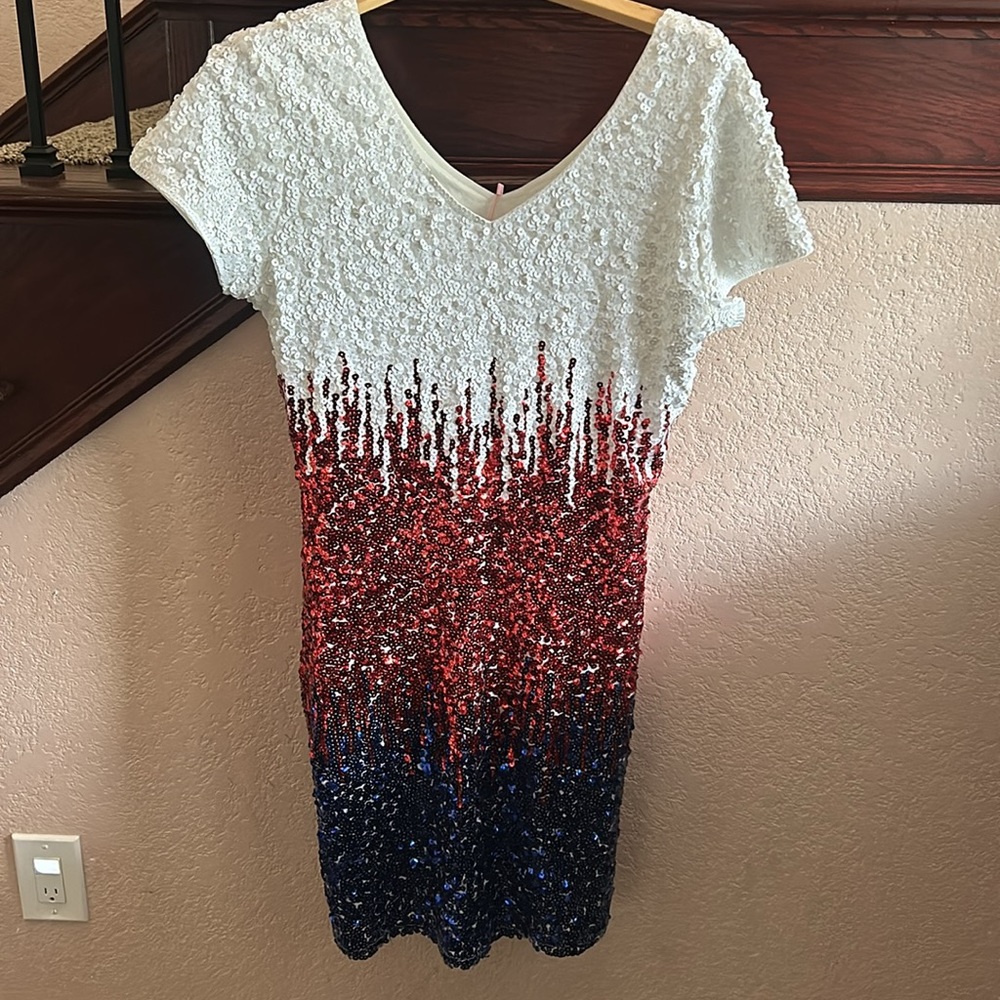 Maner XL Ladies Sequined Red White and Blue 4th of July American Patriotic Dress - Picture 3 of 10
